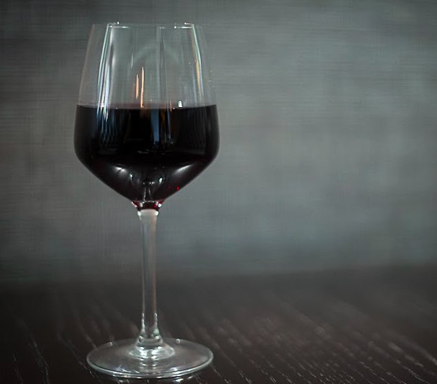 MarcosLonBridge's tweet photo. Join us for Wine Down Wednesdays! #MarcosLondonBridge 

*Buy 2 larges glasses and receive the rest FREE* https://t.co/2BoVVZcrV0