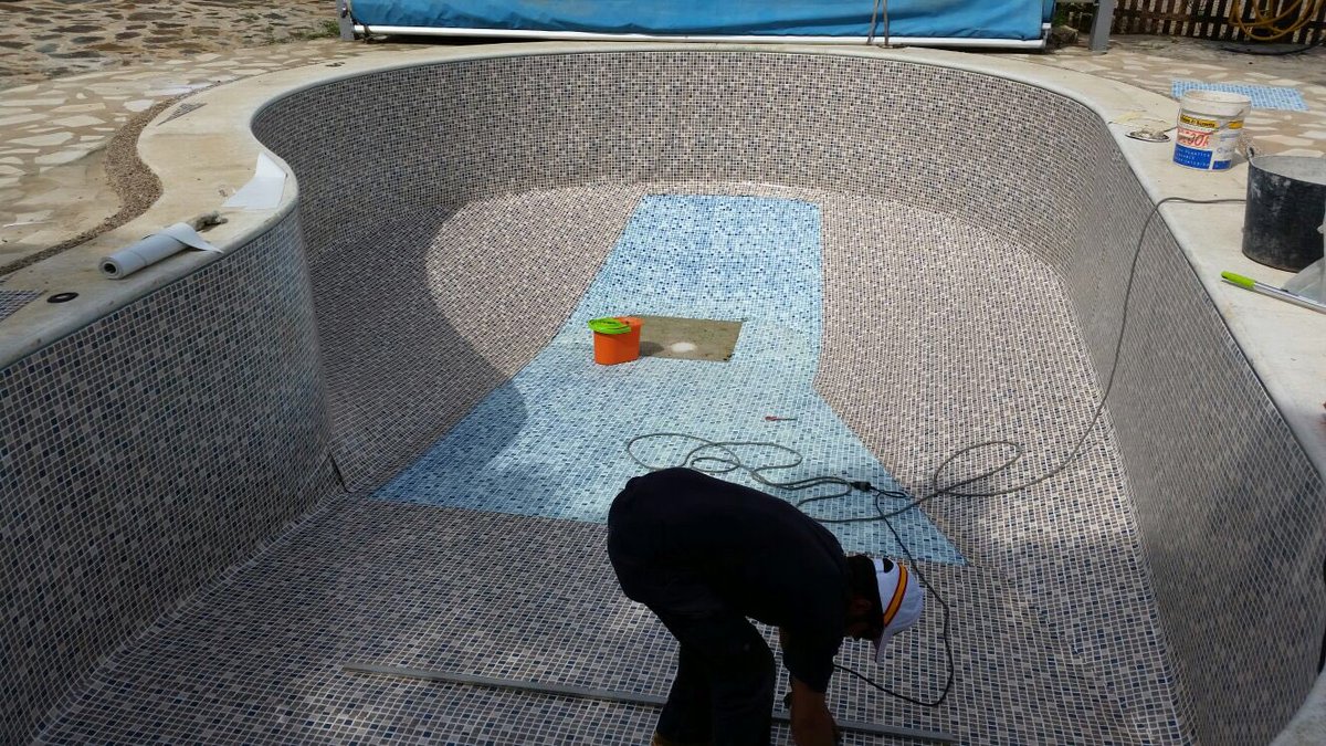 GeneralPiscinas's tweet photo. Terminado la Rehabilitación con lámina armada de piscina en #Espiel #Córdoba https://t.co/UltWCLT7Ya