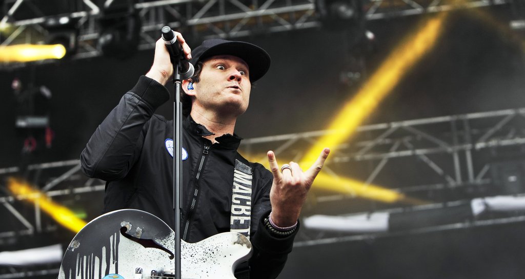 Tom Delonge details his UFO obsession and takes us inside the Blink-182 tur...