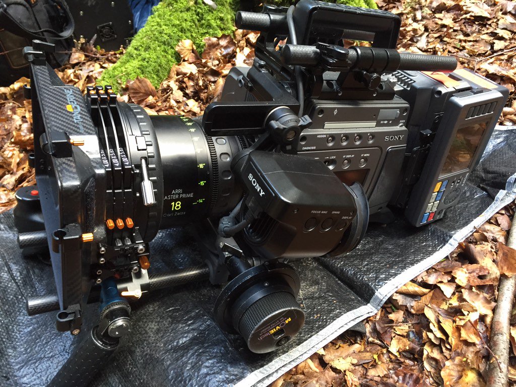 Damiendmgray's tweet photo. In the forest shooting in all conditions #F65 #Arri #1stAC #Shortfilm #masterprimes #zeiss https://t.co/yjEgzE77B1