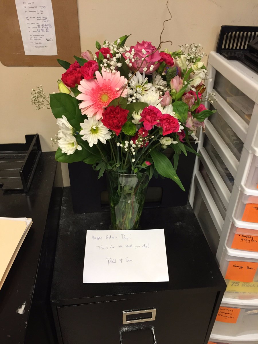 378RASS0378's tweet photo. #HappyAdministrativeProfessionalsDay https://t.co/ckeihu3rNV
