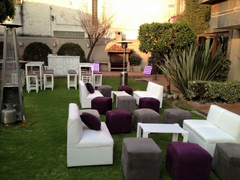 FunAndPartys's tweet image. Tenemos el mobiliario que necesitas para tu fiesta