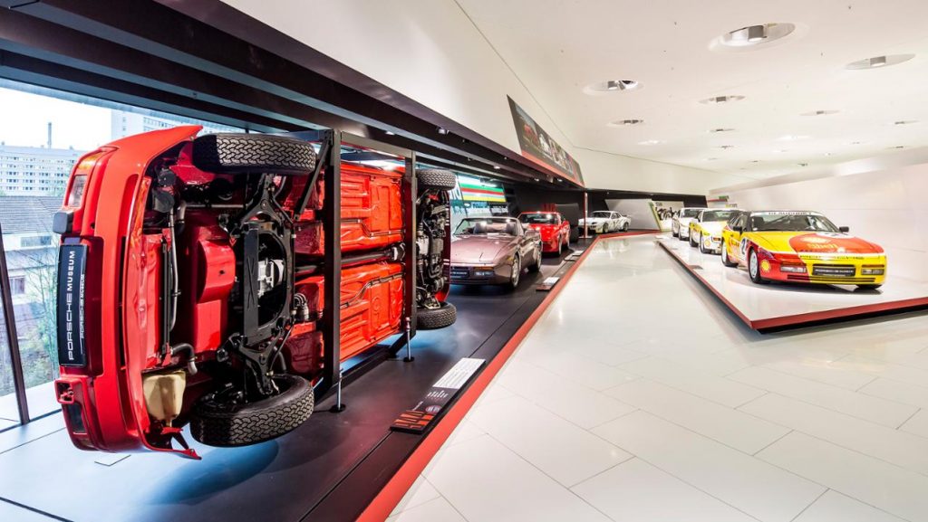 PorscheWorldnet's tweet photo. tribute to 40 years of the transaxle - https://t.co/m9kV6fnIfT - Porsche 924, Porsche 928, Porsche 944, Porsche ... https://t.co/vPuqt85bKr