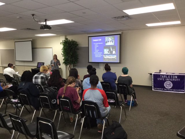 kkent_CHS's tweet photo. Fun day learning about Tarleton State University! #Tarleton #ClarkHSCougars https://t.co/NqGb9pazRQ