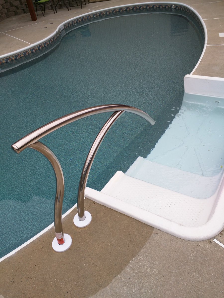 GritzPools's tweet image. A simple upgrade can give your pool a new modern look...Call the office for details. #interfab #GritzPools #swimming