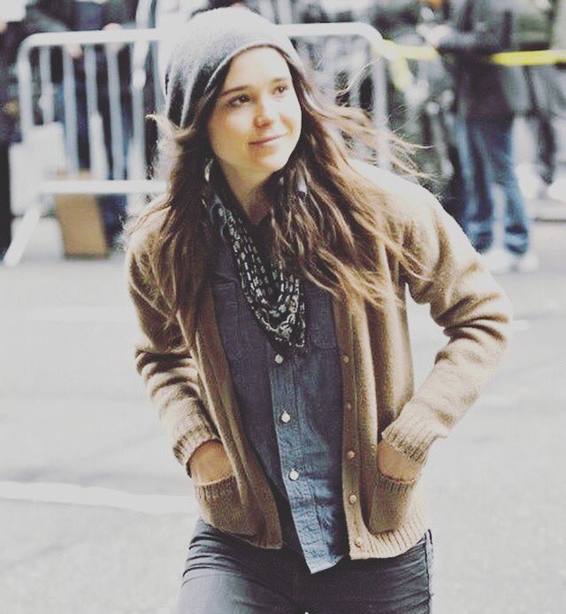 LR4Cfashion's tweet photo. Casual style from fresh looking Ellen Page! #LR4C #labelsr4clothes #britishbornworldworn #tomboy #tomboyfashion https://t.co/VZkXg6T8I7