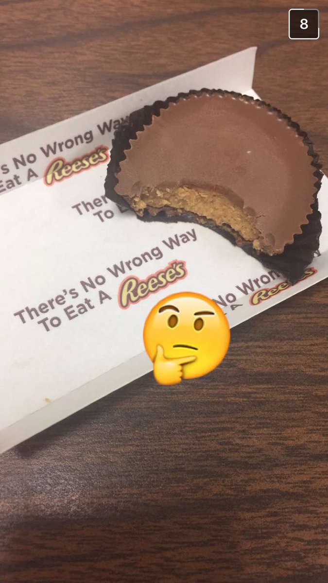 schaal_z23's tweet photo. So i think Reese's challenged me today. @Hersheys #ChallengeAccepted #peanutbuttercup #hersheys https://t.co/lOPKoYd0I4