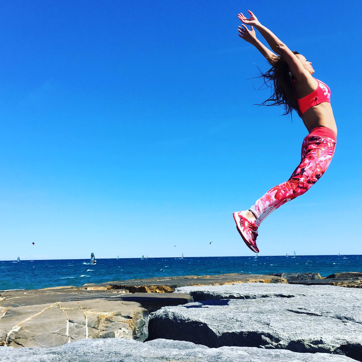 mllerunning's tweet photo. La #gioia è come il #volo 🐚🌊🐬#freedom #adidasrunners #whyirunmilano #running #surf https://t.co/TmcBlOFCCt