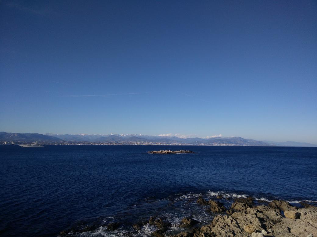 DidierGirard's tweet photo. La formation @googlecloud continue, troisième jour, les afters sont toujours aussi bons. #run #chemincotier #Antibes https://t.co/5BJY5t8cFy