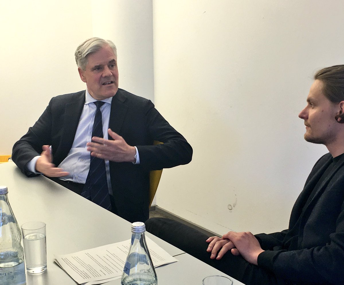 Journalistenschule (@kjs_koeln) on Twitter photo Vom Investmentbanker zum Bankenaufseher: KJSler im Gespräch mit <a href="/bundesbank/">Deutsche Bundesbank</a> Vorstand Andreas #Dombret. #unterdrei Vom Investmentbanker zum Bankenaufseher: KJSler im Gespräch mit <a href="/bundesbank/">Deutsche Bundesbank</a> Vorstand Andreas #Dombret. #unterdrei