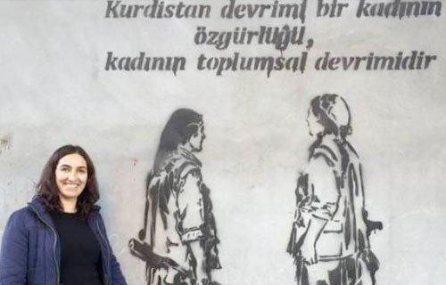 y_ozgurpolitika's tweet photo. Skandal iddianame: Berjin çatışmada öldürüldü https://t.co/9sbkfMqybQ https://t.co/jFzGqbhjPp