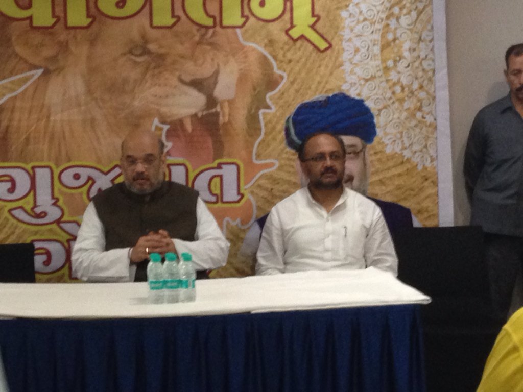 SidharthNSingh's tweet photo. #AmitShahInKolkata said defeat Mamata in bhawanipur entire Bengal wil c parivartan https://t.co/W7PHAF2Do6