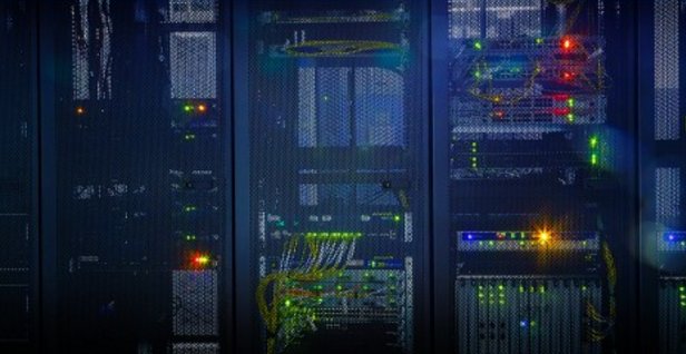 .<a href="/Microsoft/">Microsoft</a> is moving towards per-processor core licenses. Learn how that affects you here: cdw.io/CAwIco