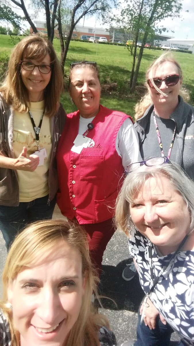 Jbarnumoatc's tweet photo. National Walk @ Lunch @Jbarnumoatc @OSDWellness https://t.co/n3v6gCKRfh