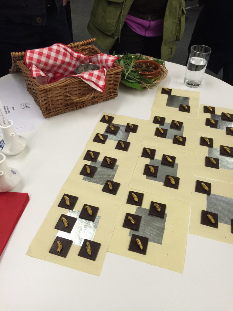 MappingFutures's tweet image. Kicking off tonight&apos;s #feelgoodspaces #GreenSky event @burohappold with nibbles from @flavoursense @FGFwellbeing