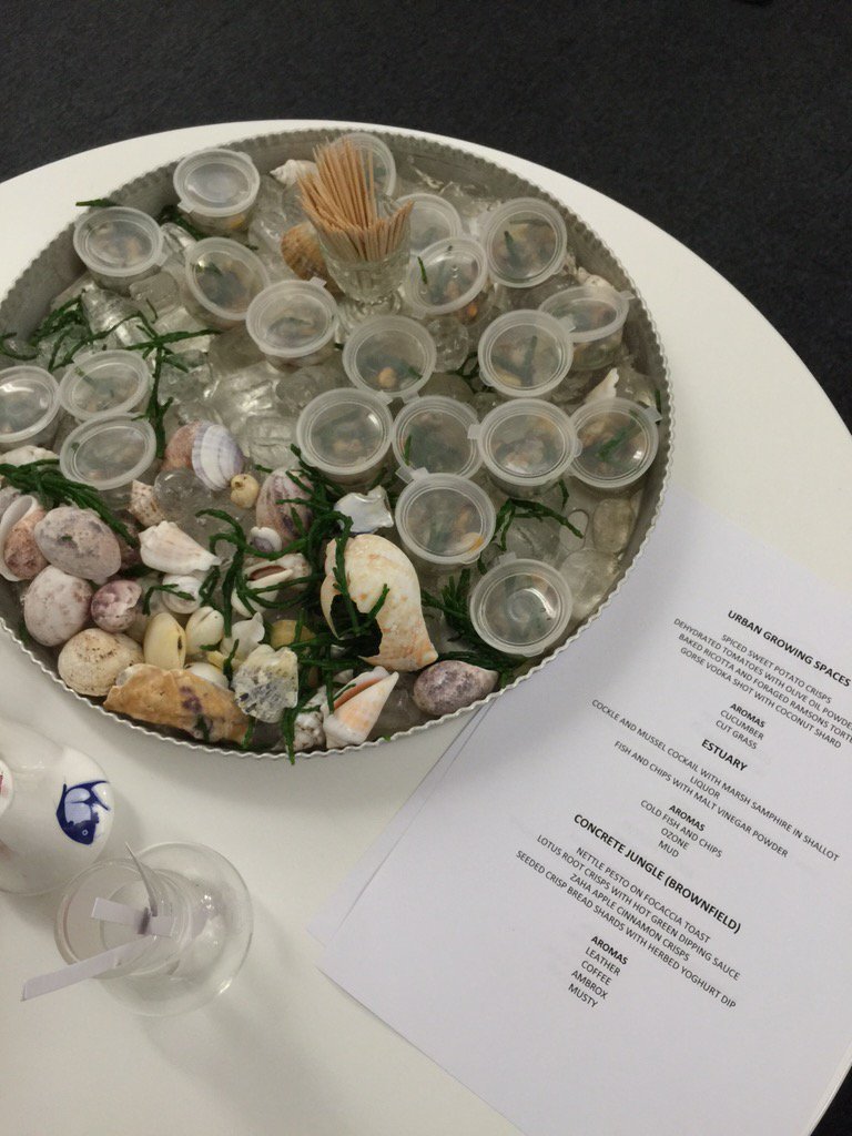 MappingFutures's tweet image. Kicking off tonight&apos;s #feelgoodspaces #GreenSky event @burohappold with nibbles from @flavoursense @FGFwellbeing