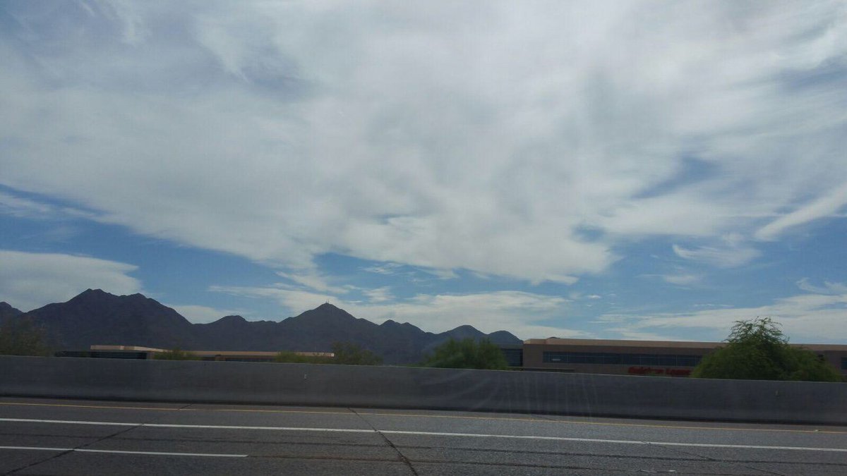 AutoEquityLoan5's tweet photo. Drive in to one of our Arizona offies today, so we can transfer your loan!
#cheaperrate
https://t.co/q2J4vNCy6E https://t.co/9FRt9JYKYr