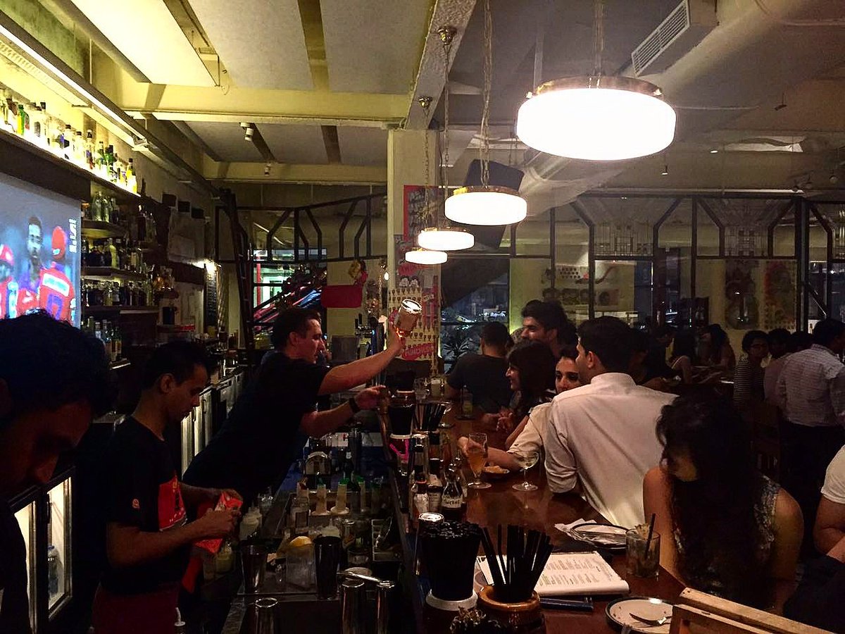 bombaycanteen's tweet photo. We're half way through the night and the party is just getting started! #monkeytakeover with @DeanCallan https://t.co/s3eaVY2XXu