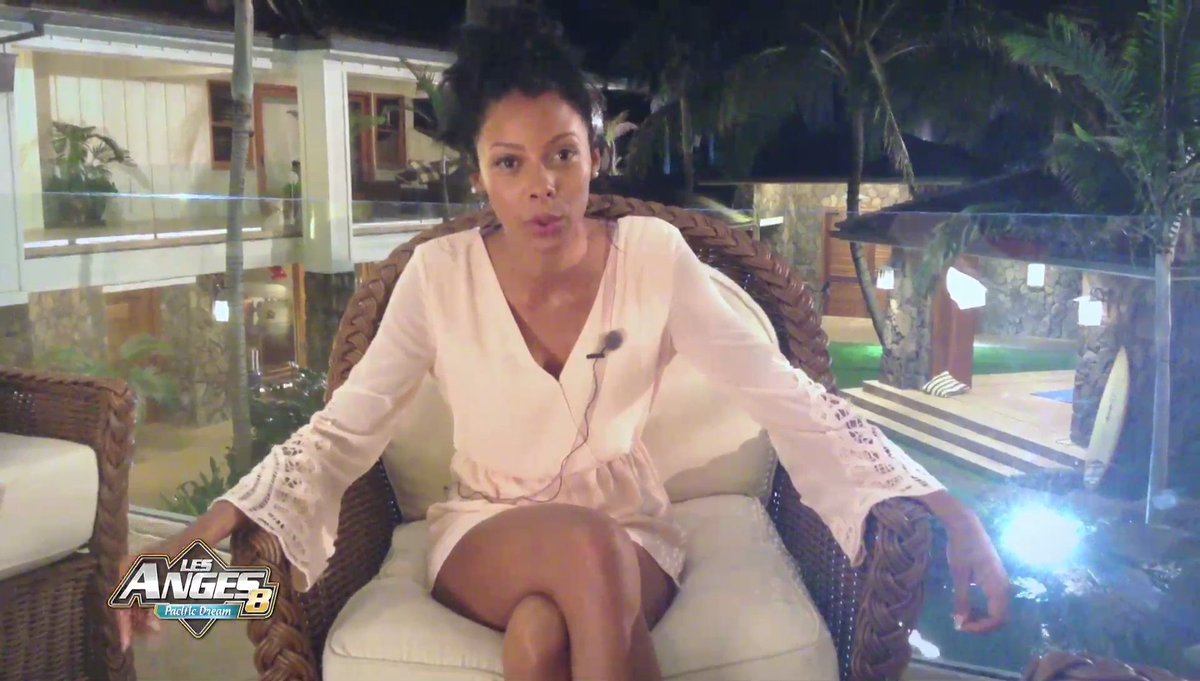 LesAngesTV's tweet image. La haine de @NehudaMusic est palpable dans son message : c’est limite si elle ne crache pas des flammes 🐉 #LesAnges8