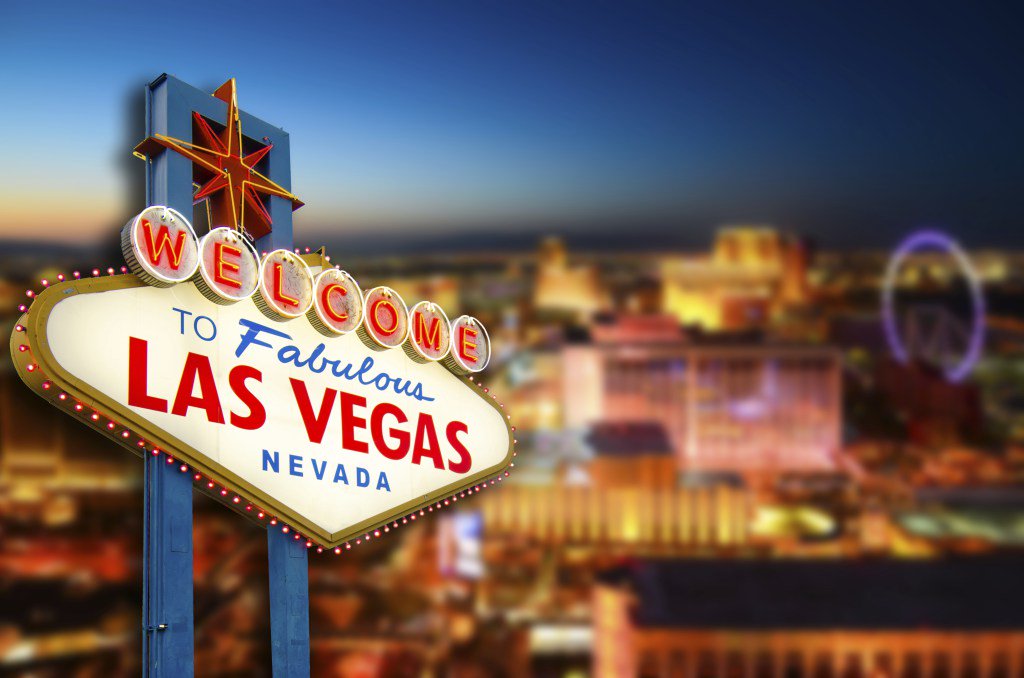 EachOthersHalf's tweet image. Lets just go to Vegas eachothershalf.com/2016/04/27/let…