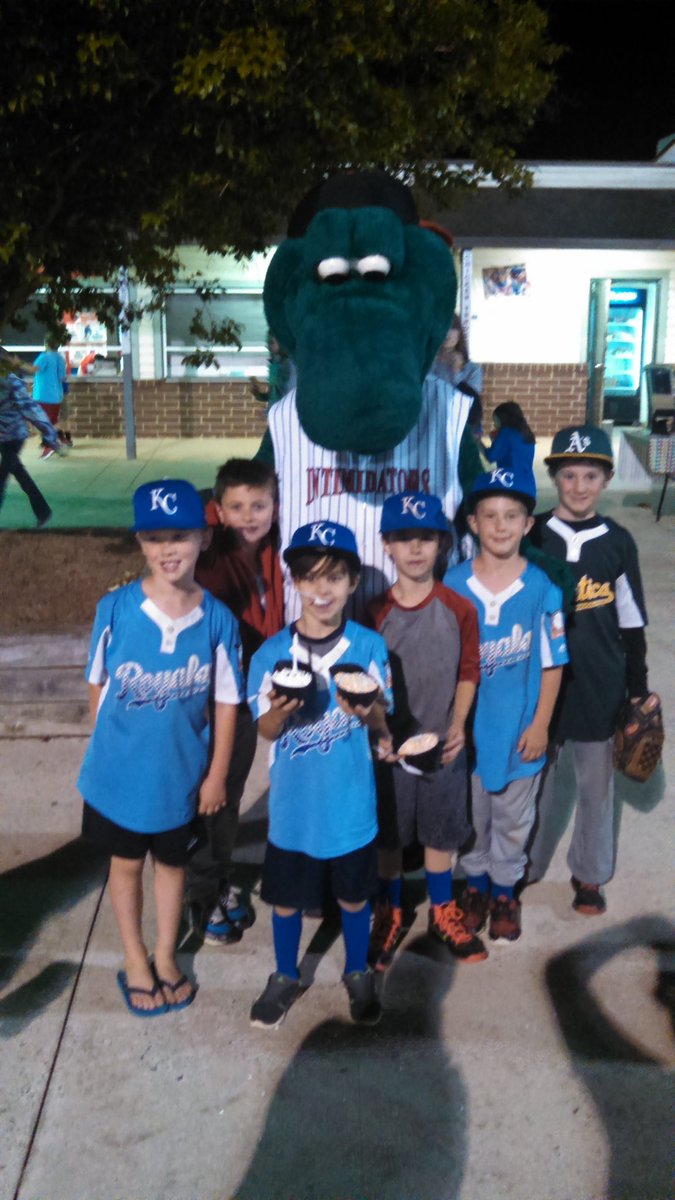 SOTG_Royals's tweet photo. Rookie Royals at the Intimidators game https://t.co/p7zSWX5JQ0