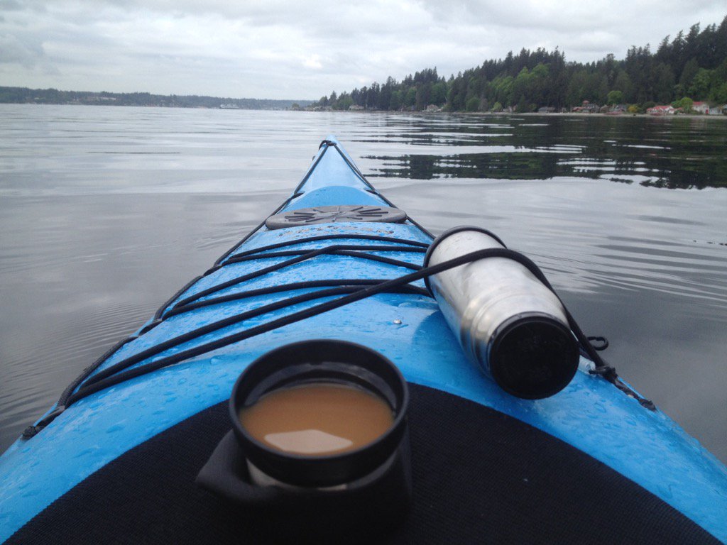 tristanbaurick's tweet photo. #Kayakcommute #coffeebreak https://t.co/G2MTBzfgz1