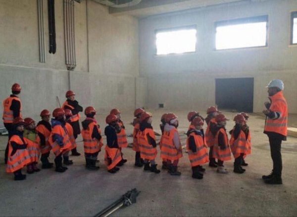 CauseWereGuys's tweet photo. When employers want you to have 10 years of work experience before the age of 22 https://t.co/S4s9EQ8rZ4