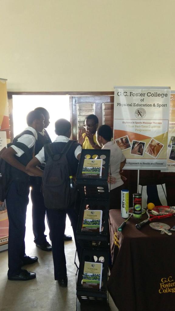 Dana_CrawAlex's tweet photo. Cedar Grove Academy students showing great interest in GC Foster College #Gcfoster #careersinsports # https://t.co/ZZUGHrQel5