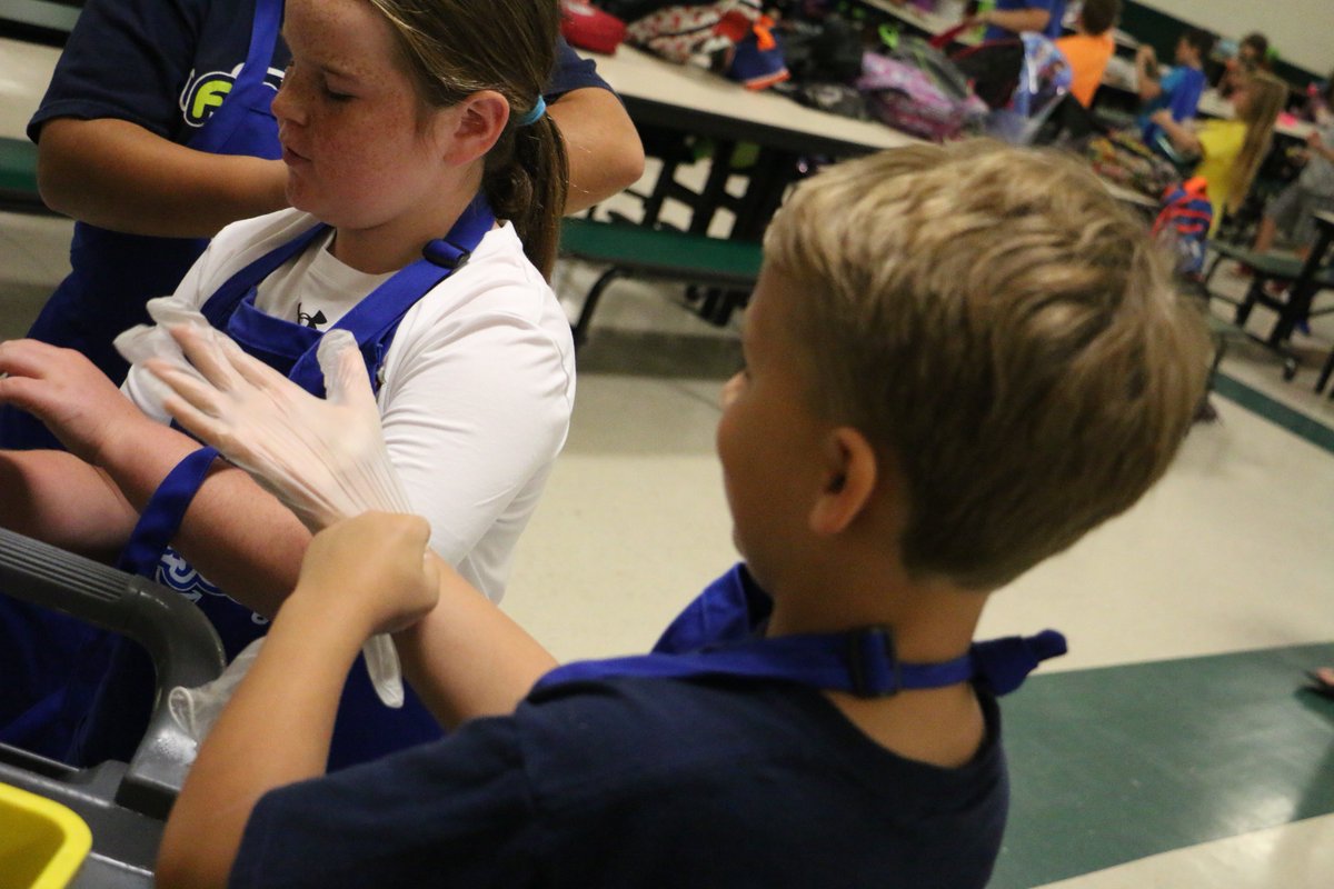 CitFoodServices's tweet photo. Image from today's Blueberry Fest at Lecanto Primary this morning https://t.co/TpG0qmUYTK