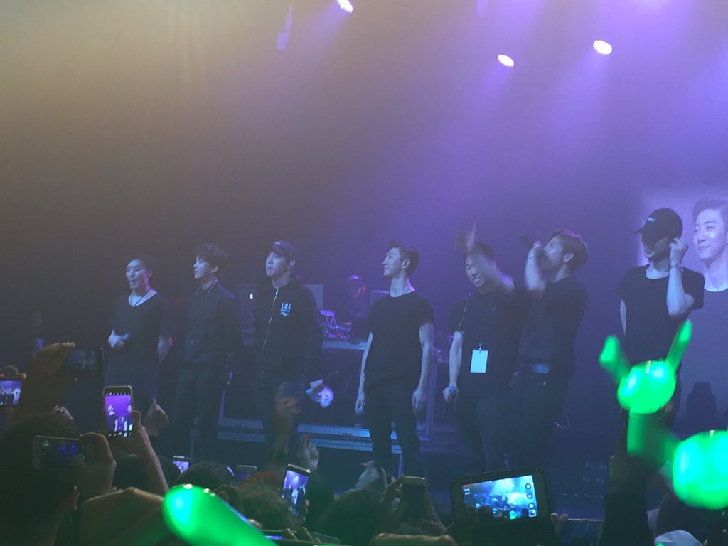 shansen0895's tweet photo. 💚💚4/25/2016💚💚👬👬👬💚💚 #BAP #awaketour2016 #bapnyc #baploenyc #baploe2016 #bapnyc2016 #bapnyc16 #baploe16 #blessed https://t.co/FCYT0e1r0K