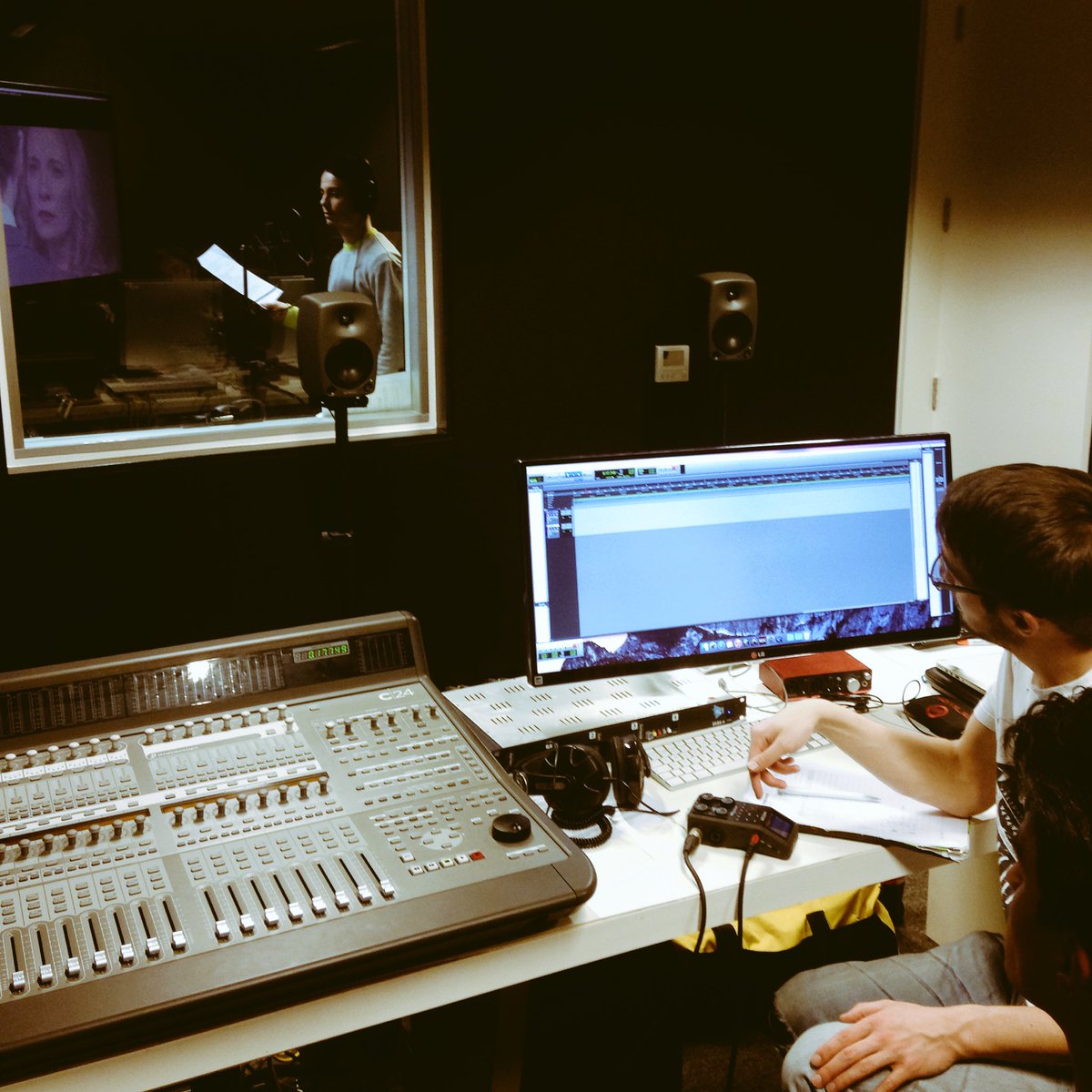 3LPProductions's tweet photo. Voiceover session for @Electra3lp #sound #studio #postproduction https://t.co/ZP1IIROllm