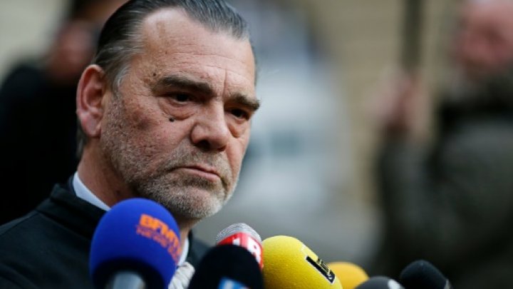 FRANCE24's tweet image. Paris attacks suspect Abdeslam hands new lawyer 'challenge of career' f24.my/1ripx9A