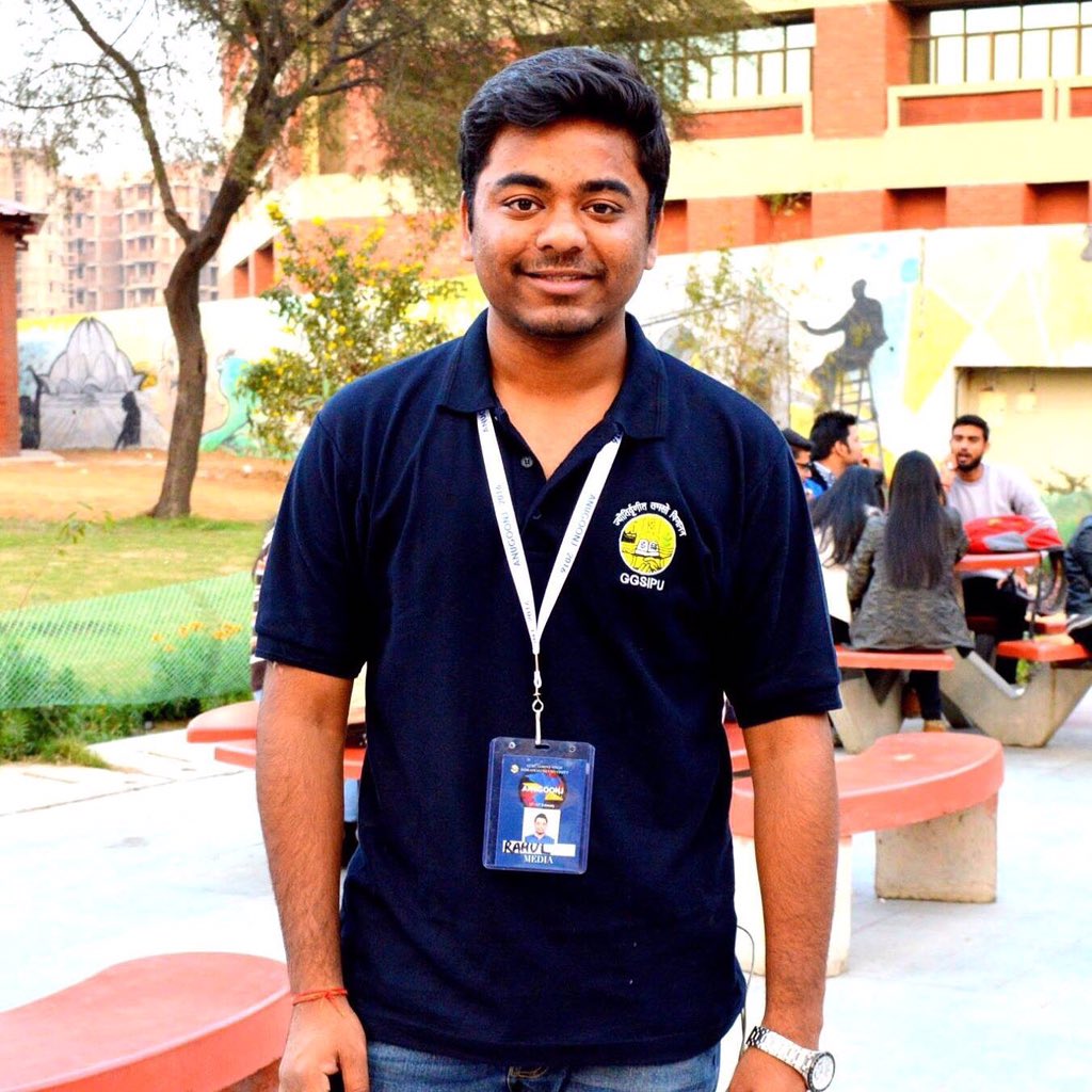 ThakurSaHUB's tweet photo. After a month I ll be an ENGINEER
Will miss my graduation days and friends
#GGSIPU
#IPU
#USICT
#Engineer https://t.co/UvRGLnb66n