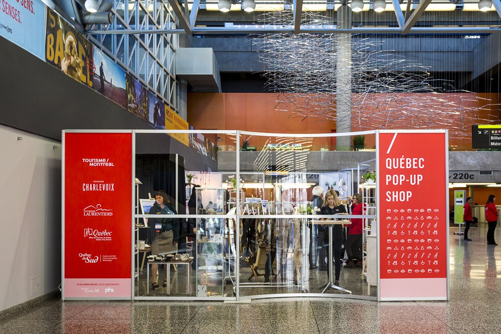 RVCMTL2016's tweet photo. Trouvez de beaux cadeaux de @cantonsdelest @CentreduQuebec @tourmonteregie à la Boutique éphémère #RVCMTL2016 https://t.co/LAJyILw7CQ