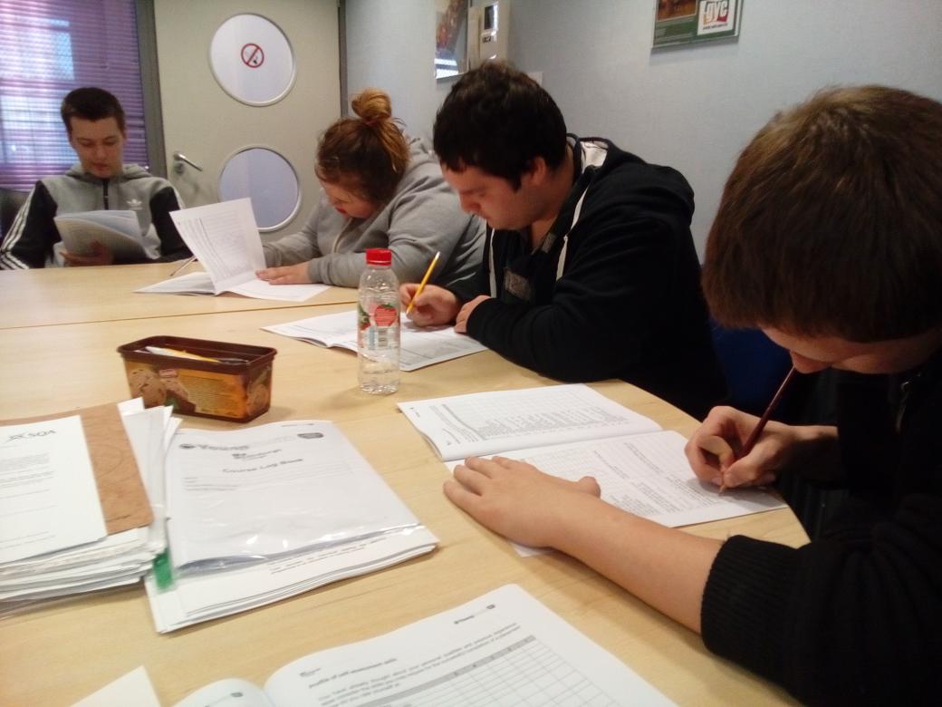 EdYoungSmith's tweet photo. Our brilliant people hard at work today. https://t.co/8bWxF3dn1k