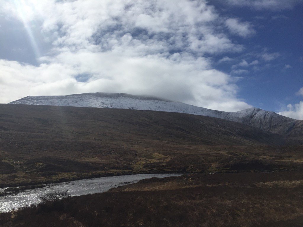 croft103's tweet photo. Winter has come north of the wall waiting to find John snow ! https://t.co/9kjP7Zgiah