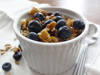 RealFoodWorks's tweet photo. We love #quinoa breakfast porridge.  See what else is featured on next weeks menu: https://t.co/sjESbF4KSq https://t.co/B7farQUisO