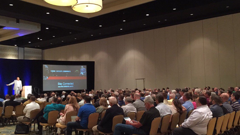 scranet's tweet image. Full house for today's opening session with Walter Bond #2016AC #motivate @walterbond