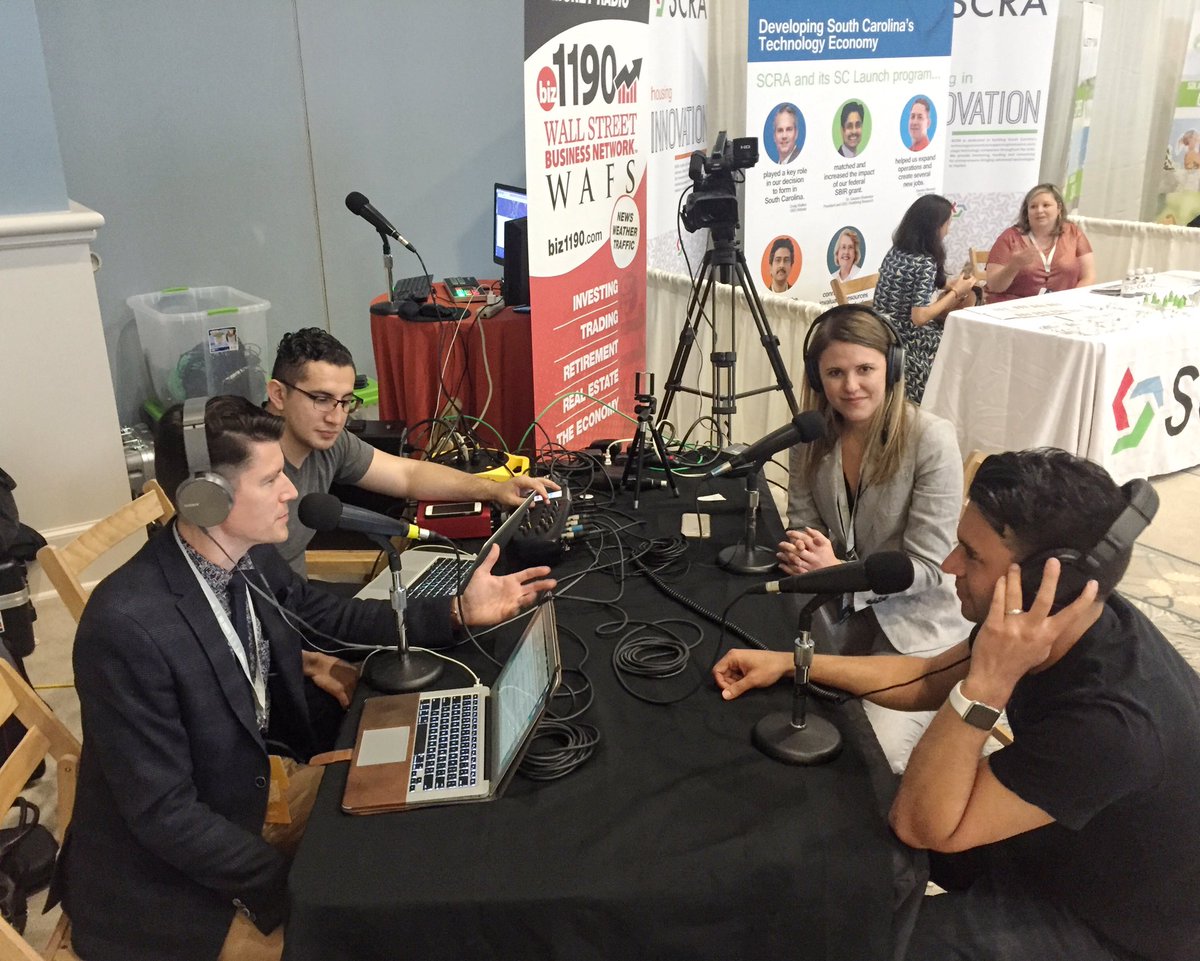 #Coding, Charleston &amp; #DIG2016. Dayle and Mindy of <a href="/qonceptual/">Qonceptual</a> discussing with me now. #BYBB