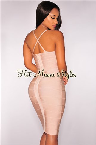 HotMiamiStylesE's tweet photo. Nude Vestido Del Vendaje Del Entrecruzamiento    $ 99.99

encuentra lo  https://t.co/W9V8pvQBN0 https://t.co/ncGBeTKSjD