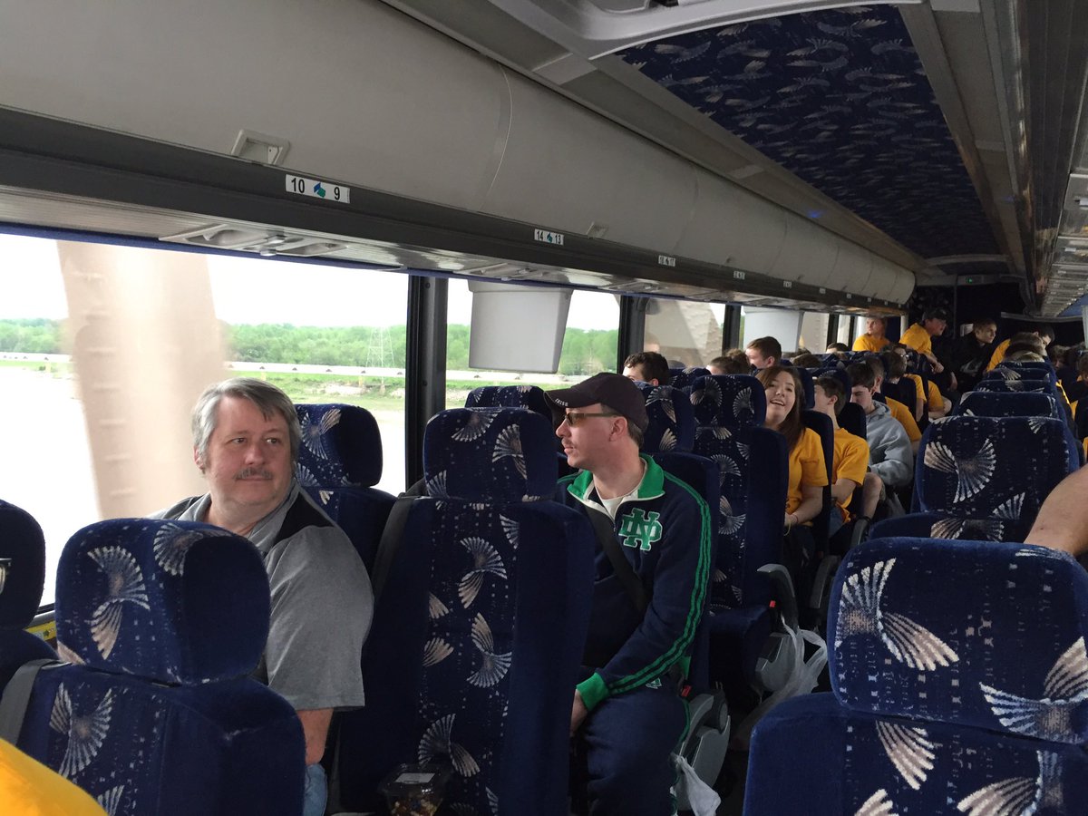 FRCteam135's tweet photo. Hello #FIRSTChamp St. Louis
#ongrobots #pennpride365 https://t.co/3muirSyEUf