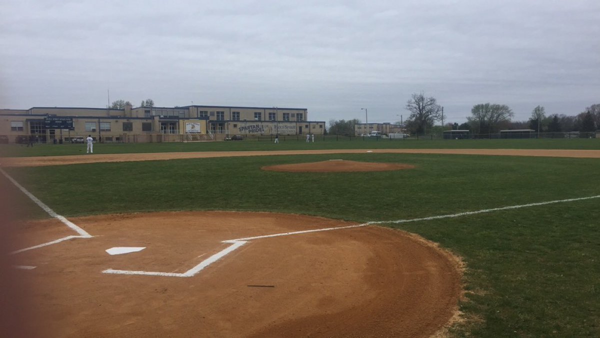 HermitsBaseball's tweet photo. Hermits back at it with @krisweck27 on the bump vs Holy Spirit #HermitsBaseball https://t.co/yq39E4ew0v