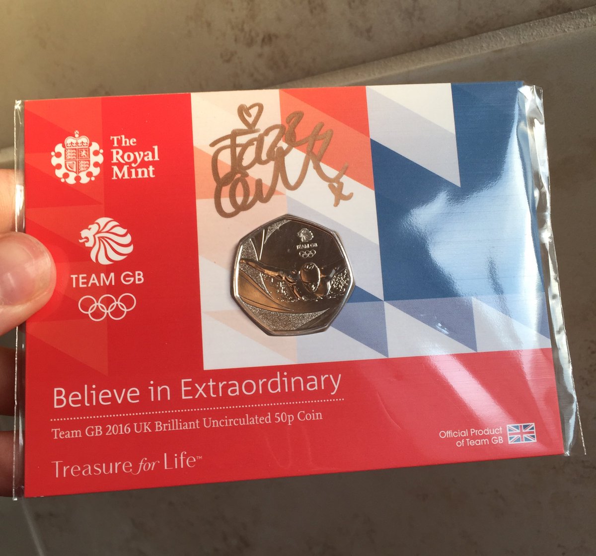 JazzCarlin's tweet photo. It's 100 days to go till Rio 2016 &amp; I'm giving away one of .@RoyalMintUK Team GB Olympic coins! Just Follow &amp; RT🇬🇧🇧🇷 https://t.co/q1m06lLljJ