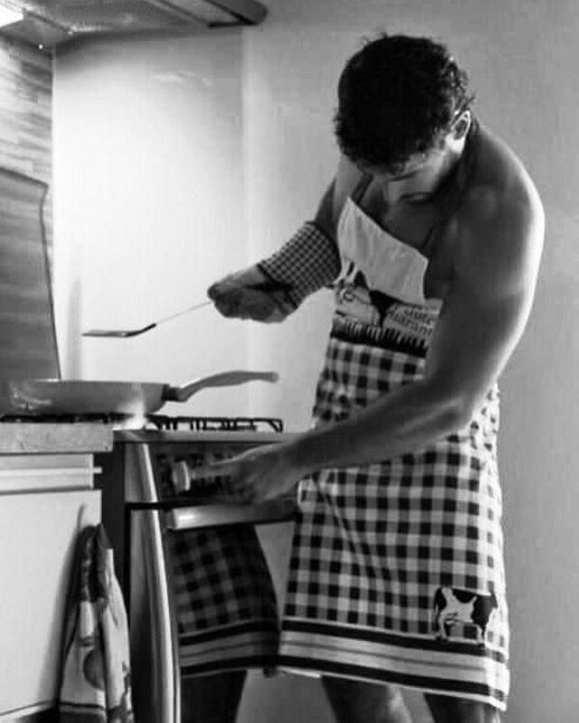 Men_Kitchen's tweet image. Be the kind of guy that knows how to whip up a quick recipe, but in case you don't, let me help you! Check it out!