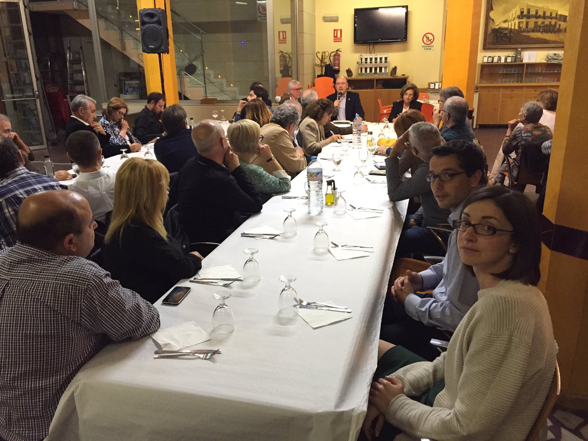 moncosme's tweet photo. José M Tomas y Tio nos habla sobre las 99 Normas contra la Corrupción @AlaquasDebat @FJEDD https://t.co/W4abjb0fkP