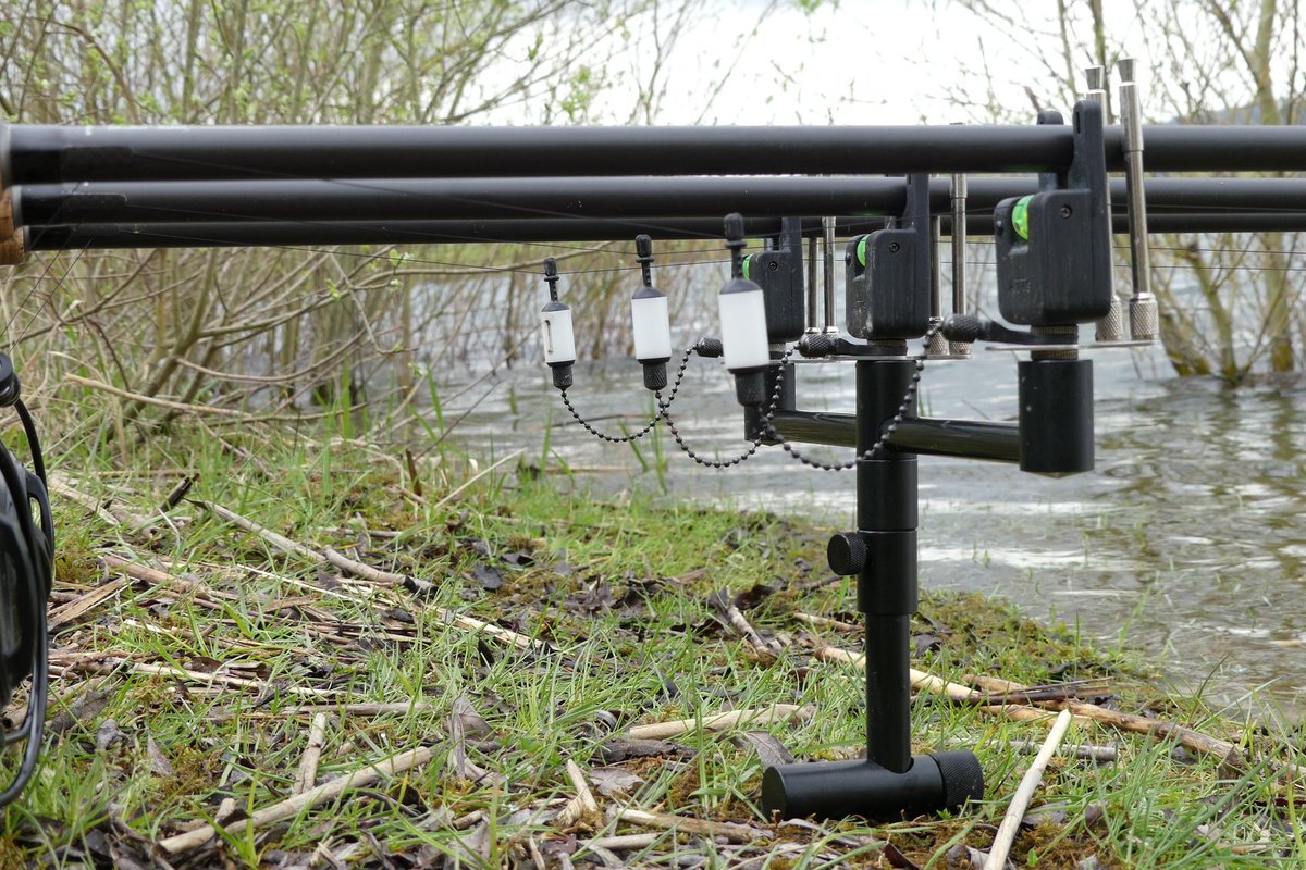 Maniac fishing and millimeter hangers!
<a href="/GardnerTackle/">Gardner Tackle</a> <a href="/Wychwoodcarp/">Wychwood Carp</a> @WofteClothing <a href="/BaitTech/">Bait Tech</a> <a href="/soniksports/">Sonik Sports</a>
#maniac