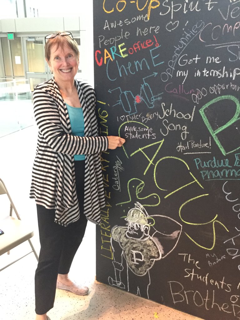 engrambassadors's tweet photo. 👉 Dr. &amp; Handwerker are awesome for checking out the #PurdueChalkboard #PurdueDayofGiving https://t.co/0NF3QNKtvm
