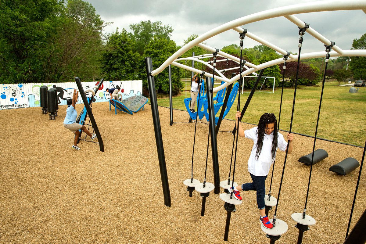 CunninghamRec's tweet photo. New #playground at Bruns Academy in Charlotte, NC #GTChallengeCourse https://t.co/kwoYEA12X8