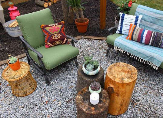 BobVila's tweet photo. Get a better backyard for free? You can when you use things you already have on hand. https://t.co/rYaebY3VEB https://t.co/neVn9Z8dMp