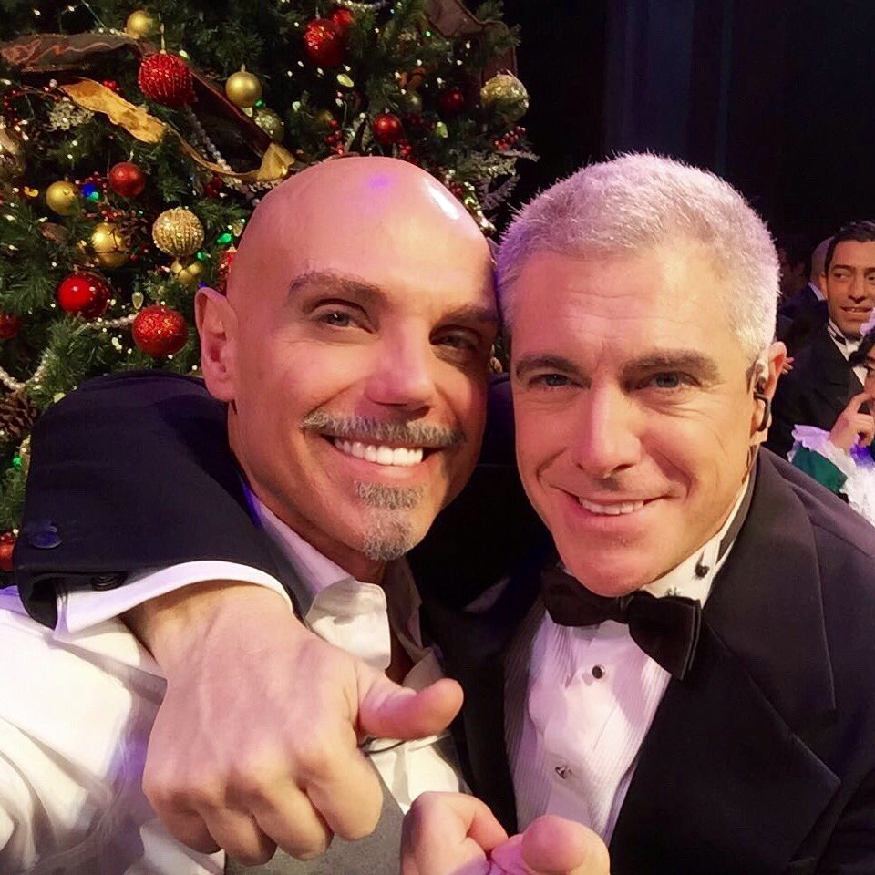 Manuel_Landeta's tweet photo. Pronta recuperación, mi querido @lisardoemilio! Te esperamos muy pronto de regreso en @ANNIEelmusical https://t.co/YyftYFbayN
